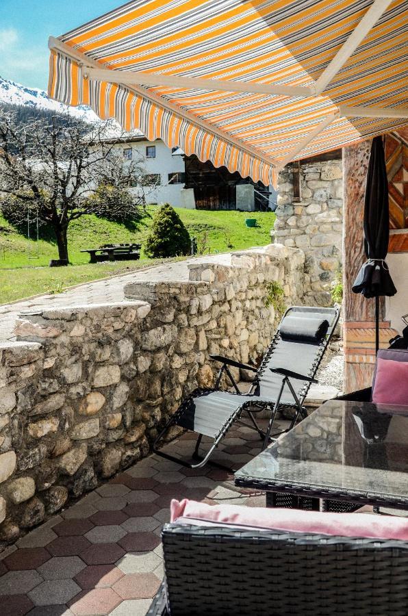 Appartement Chasa Curtins à Valchava Extérieur photo